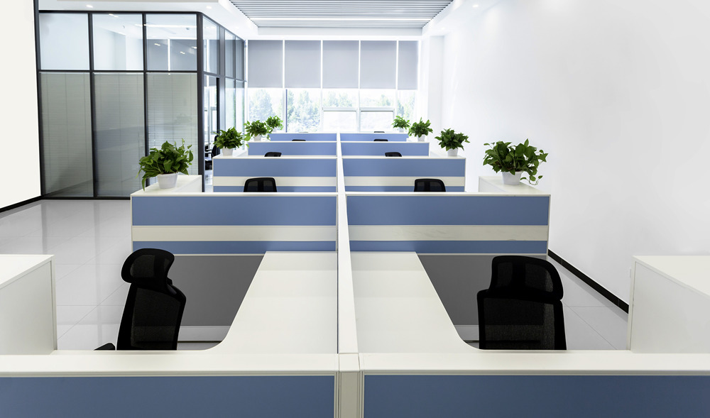 1713512641827595.jpg 職員辦公桌.jpg